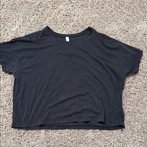 Lululemon crop tee